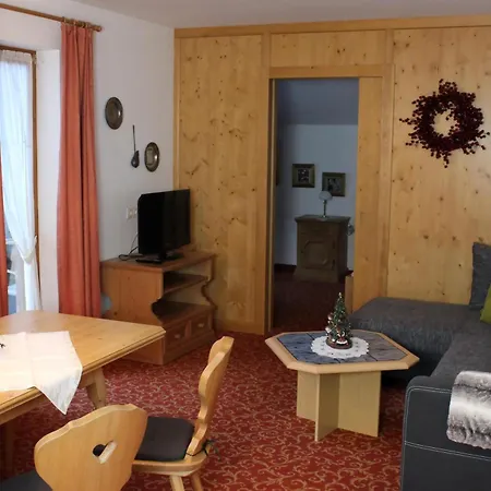 Sabine Apartment Zellberg